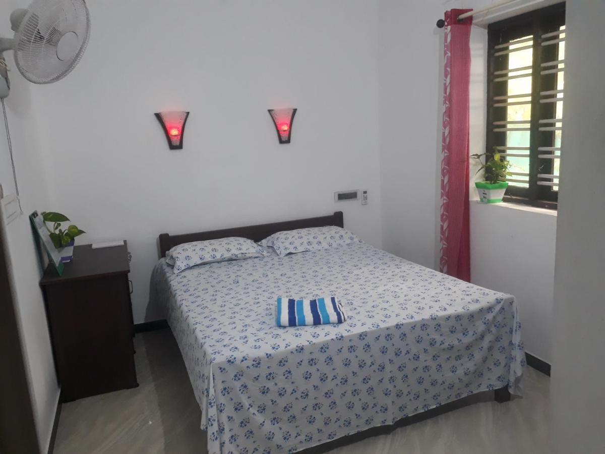 Marari stella vich villa Homestay Turavūr Esterno foto