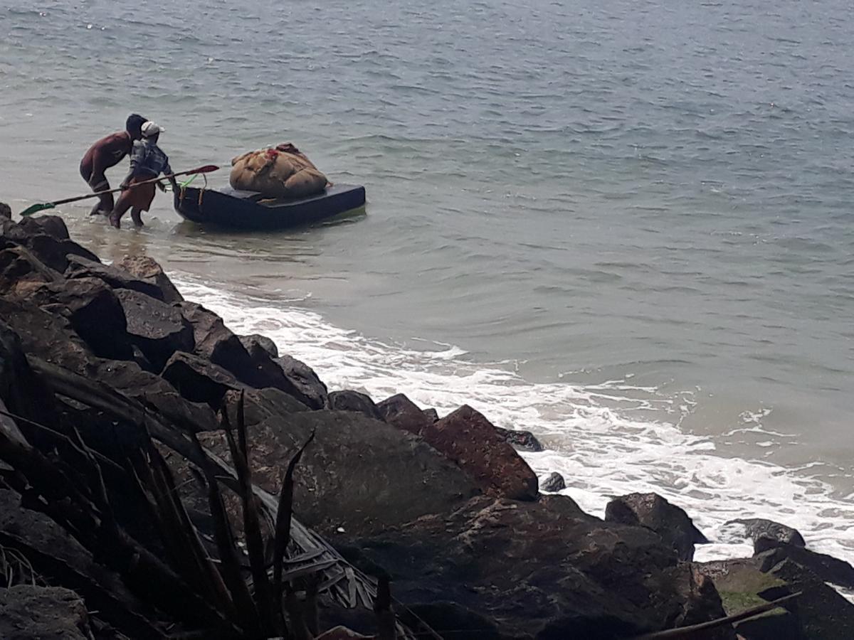 Marari stella vich villa Homestay Turavūr Esterno foto